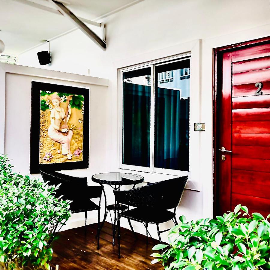 Koh Larn White House Hotel Exterior foto